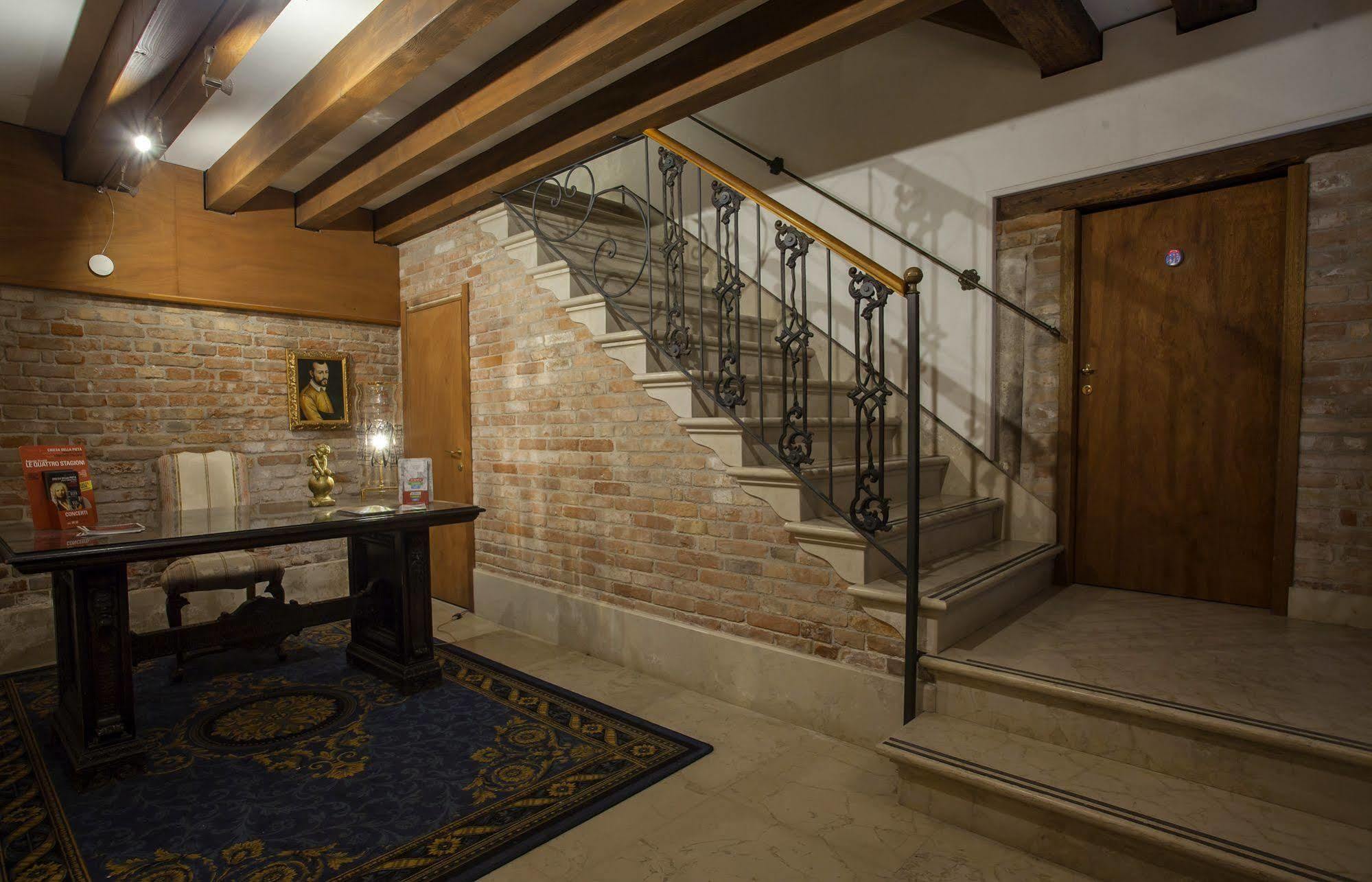 Ca Sant'Angelo Apartment Venice Exterior photo